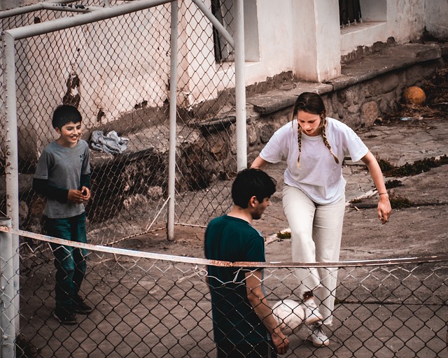 赛场外也以 赛场外也以